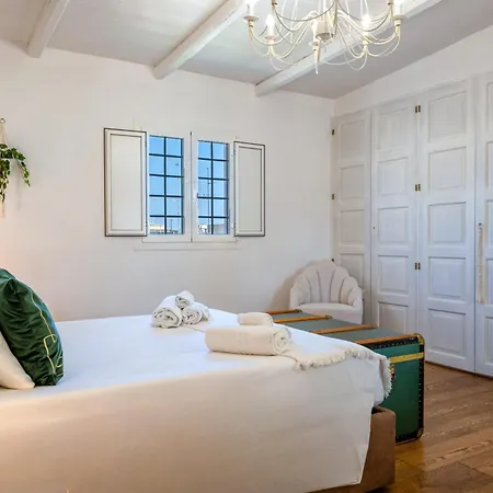 150mq Rooftop Paradise - Spacious Private Terrace Apartment