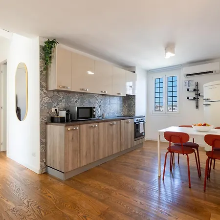 150mq Rooftop Paradise - Spacious Private Terrace Apartment *