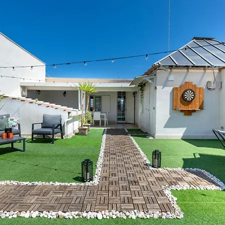 Апартаменты 150mq Rooftop Paradise - Spacious Private Terrace Бари